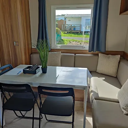 Mobil-home F003 Le Phare אתר קמפינג לה פורטל